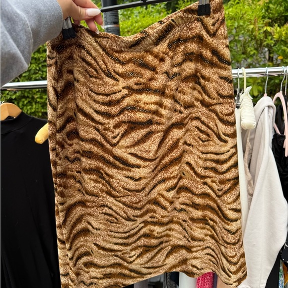 Wild Tiger Print Mini Skirt - Picture 2 of 4